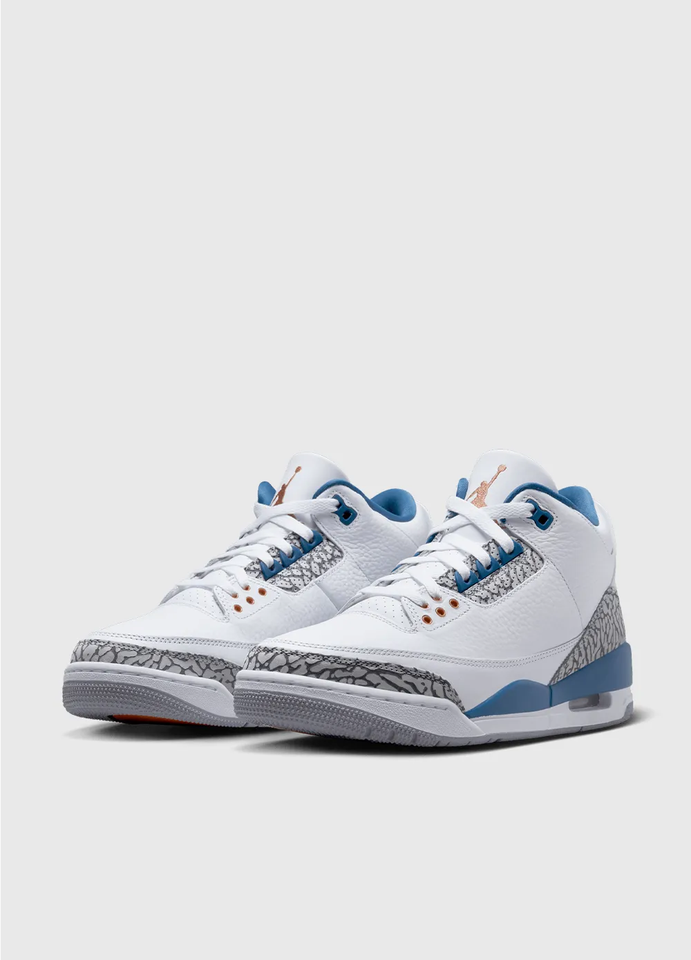 Air Jordan 3 Retro 'Wizards' Sneakers