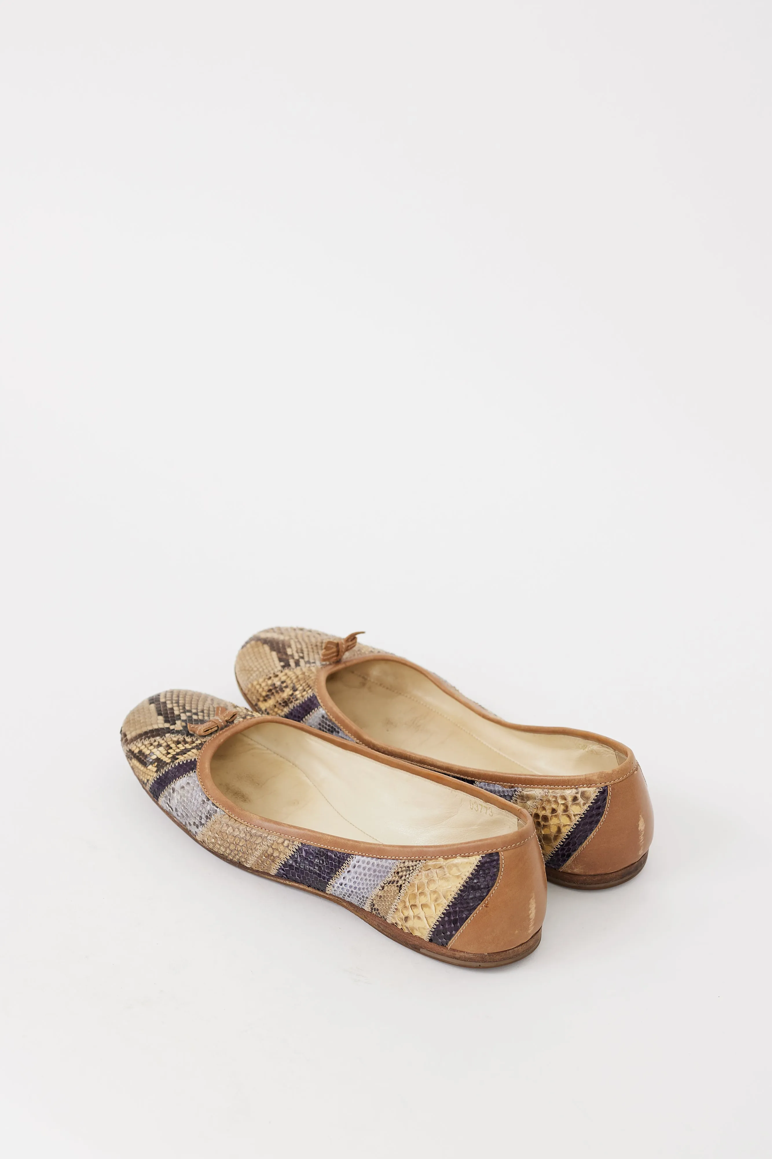 Beige & Multicolour Leather Embossed Bow Flat