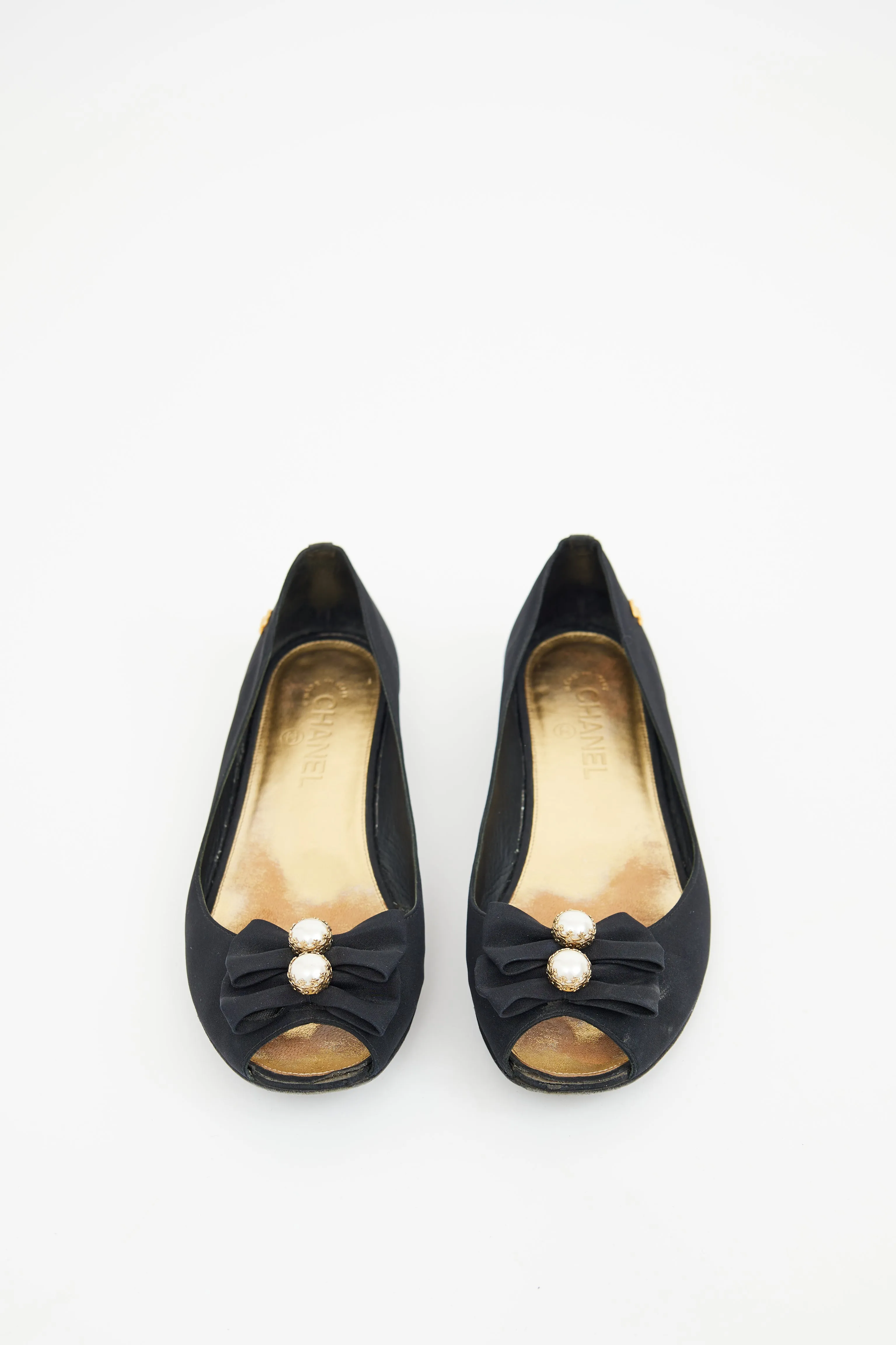 Black Pearl Embellished Flat