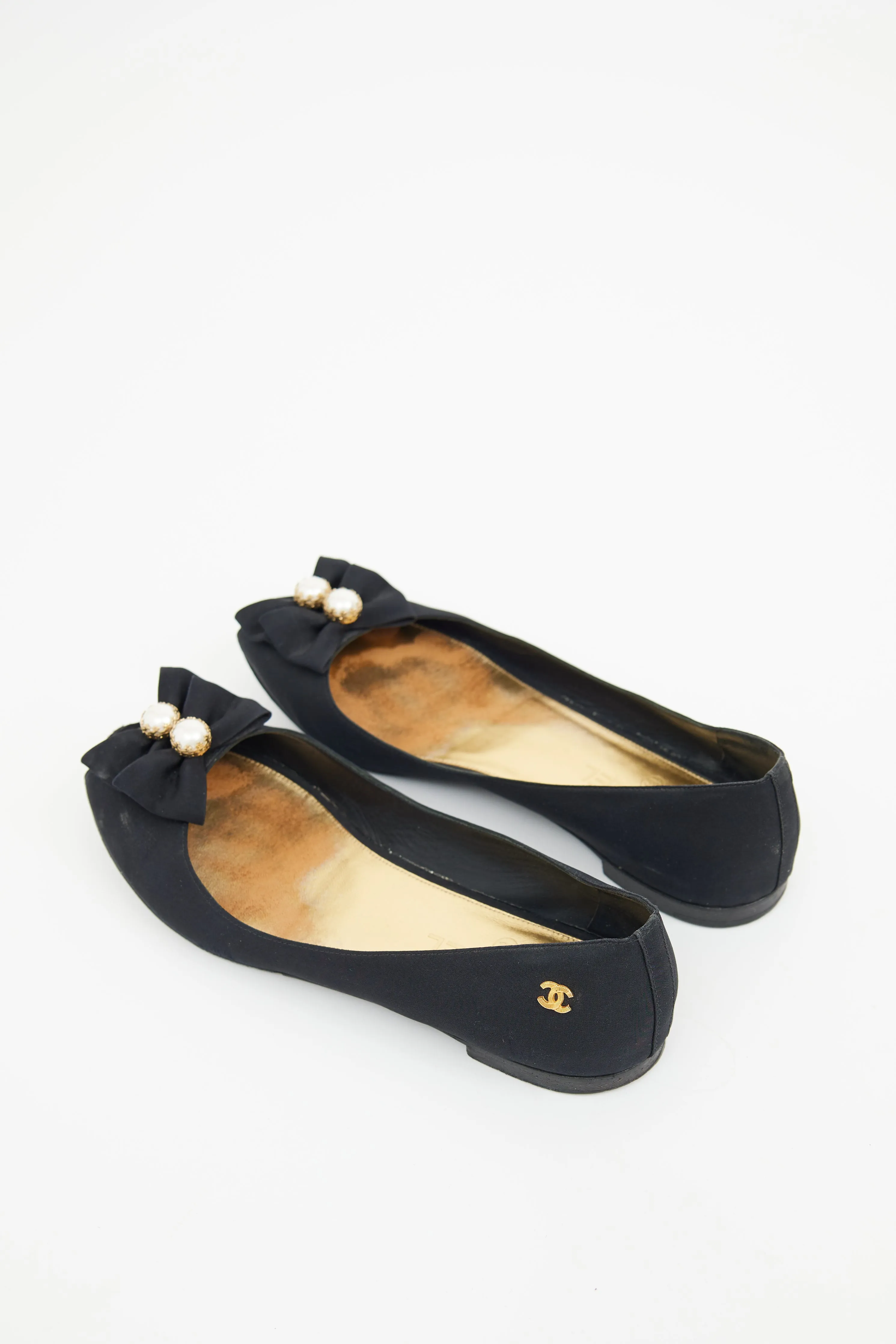 Black Pearl Embellished Flat