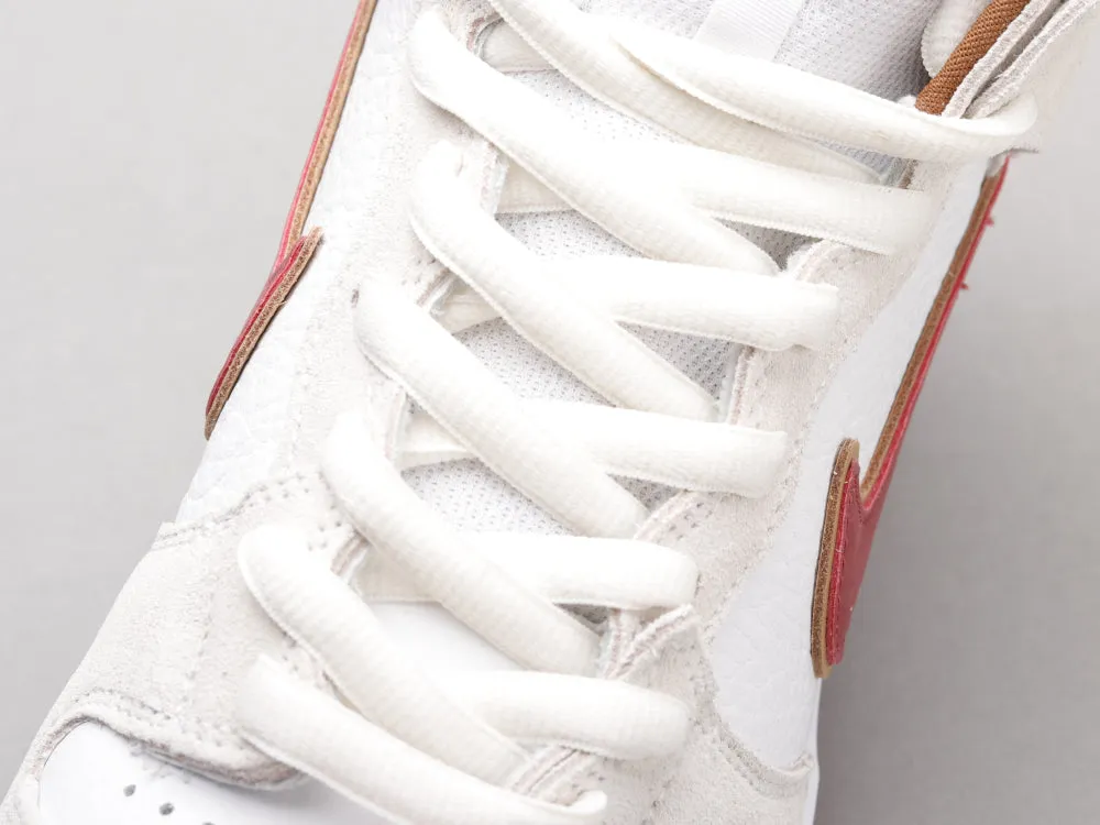 CE - Beige and red hook high top knight color matching