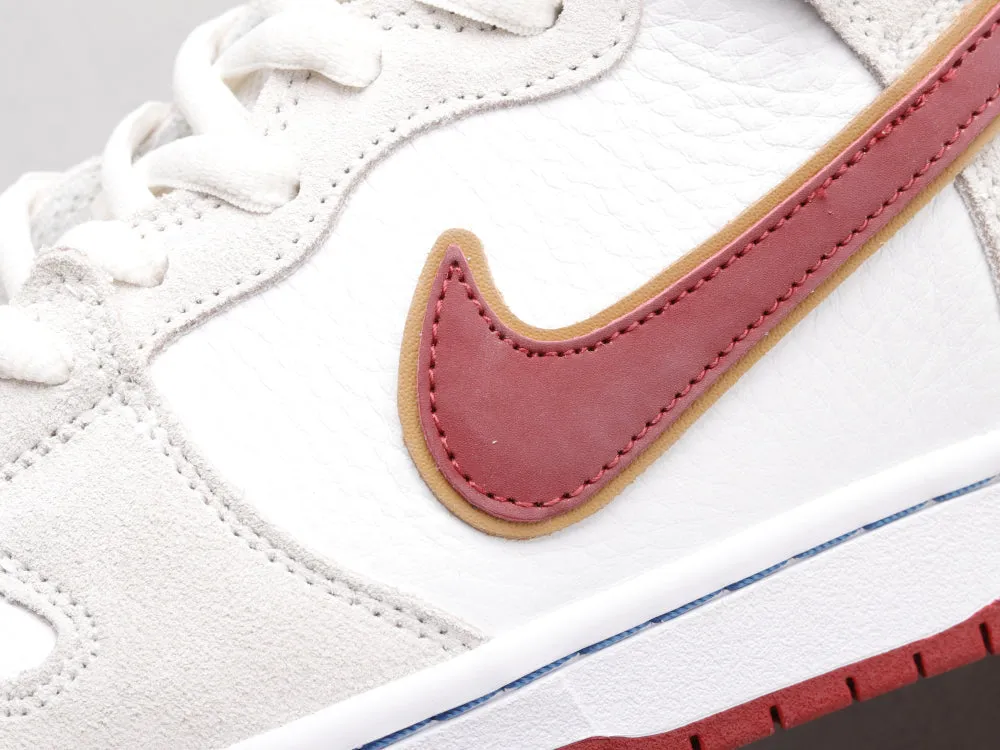 CE - Beige and red hook high top knight color matching
