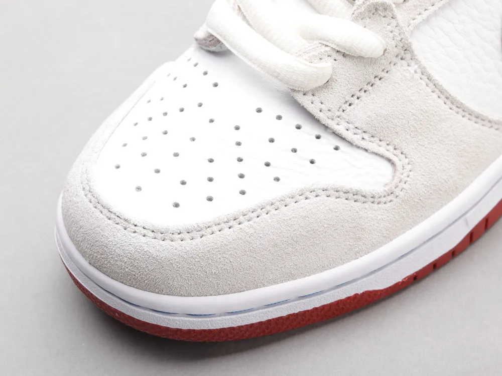 CE - Beige and red hook high top knight color matching