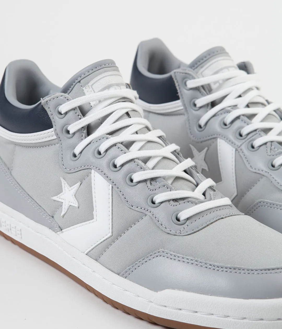 Converse Fastbreak Pro Mid Shoes - Wolf Grey / Obsidian / White