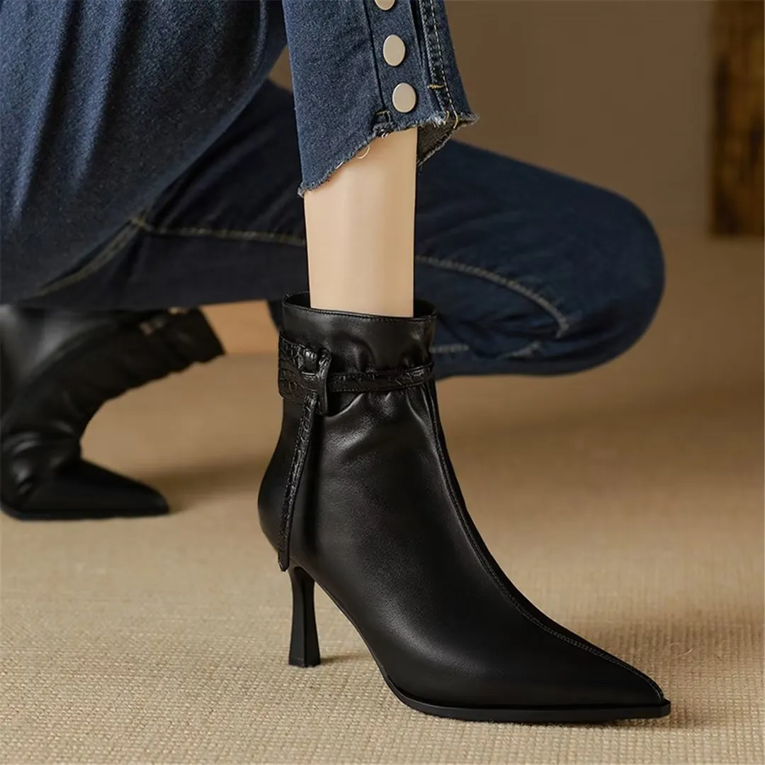 LeatherLuxe Chic Pointed Toe Winter Boots