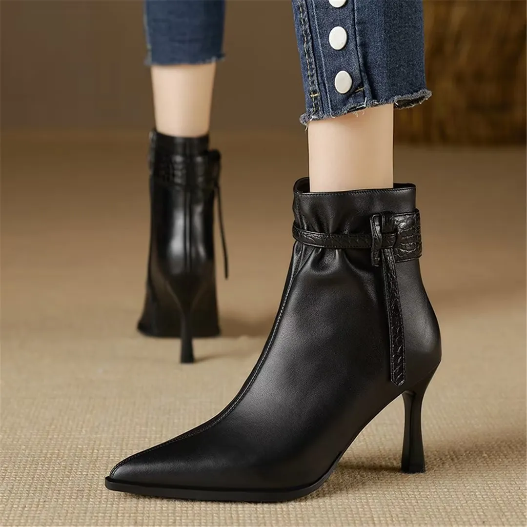 LeatherLuxe Chic Pointed Toe Winter Boots