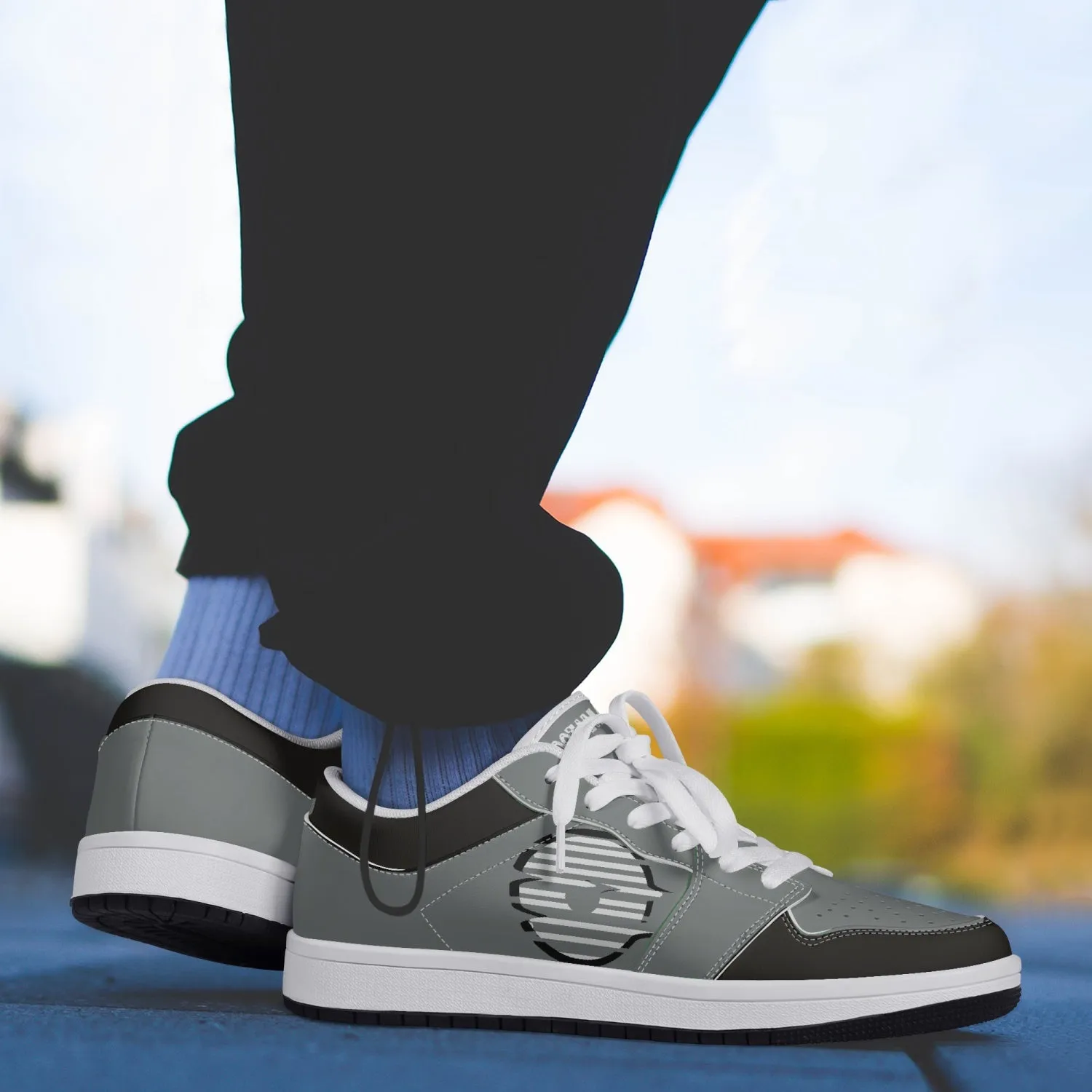 Low-Top Leather Gray Sneakers