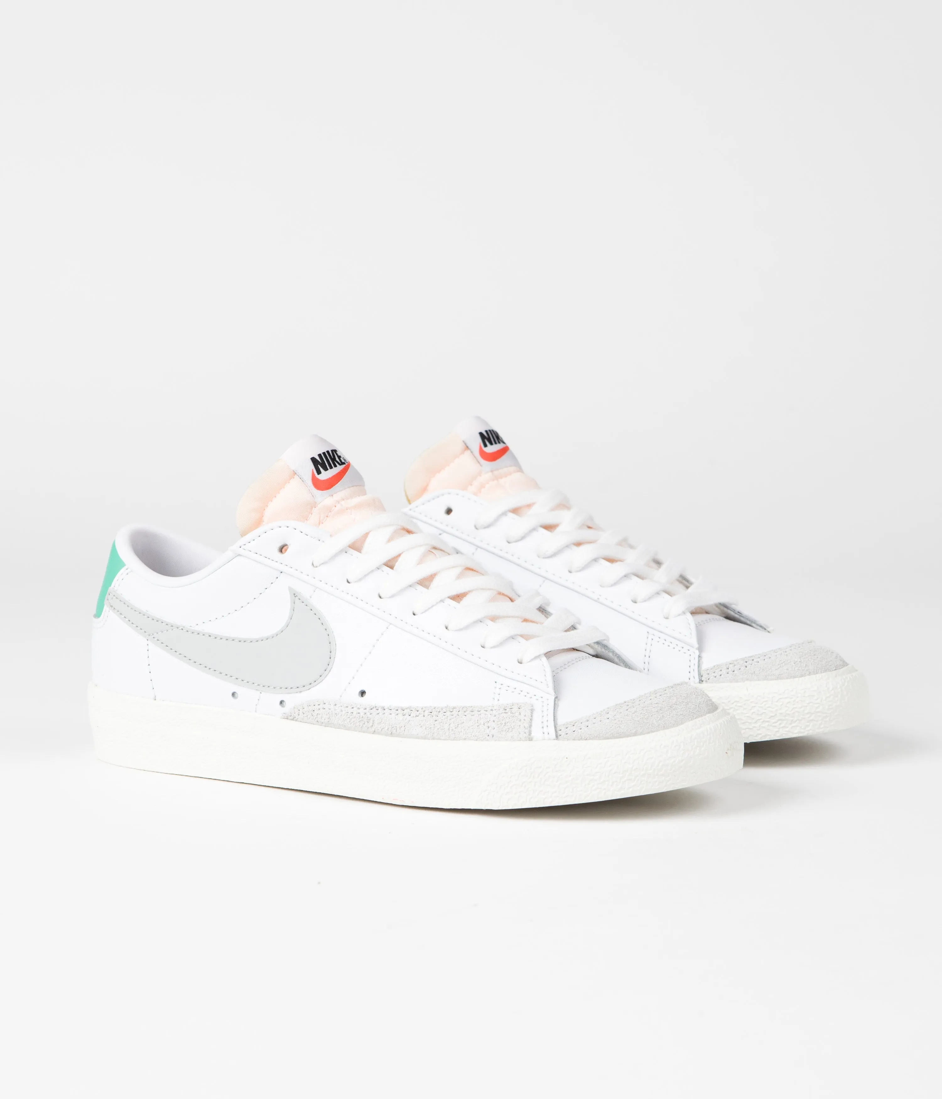 Nike Blazer Low '77 Vintage Shoes - White / Grey Fog - Light Menta - Sail