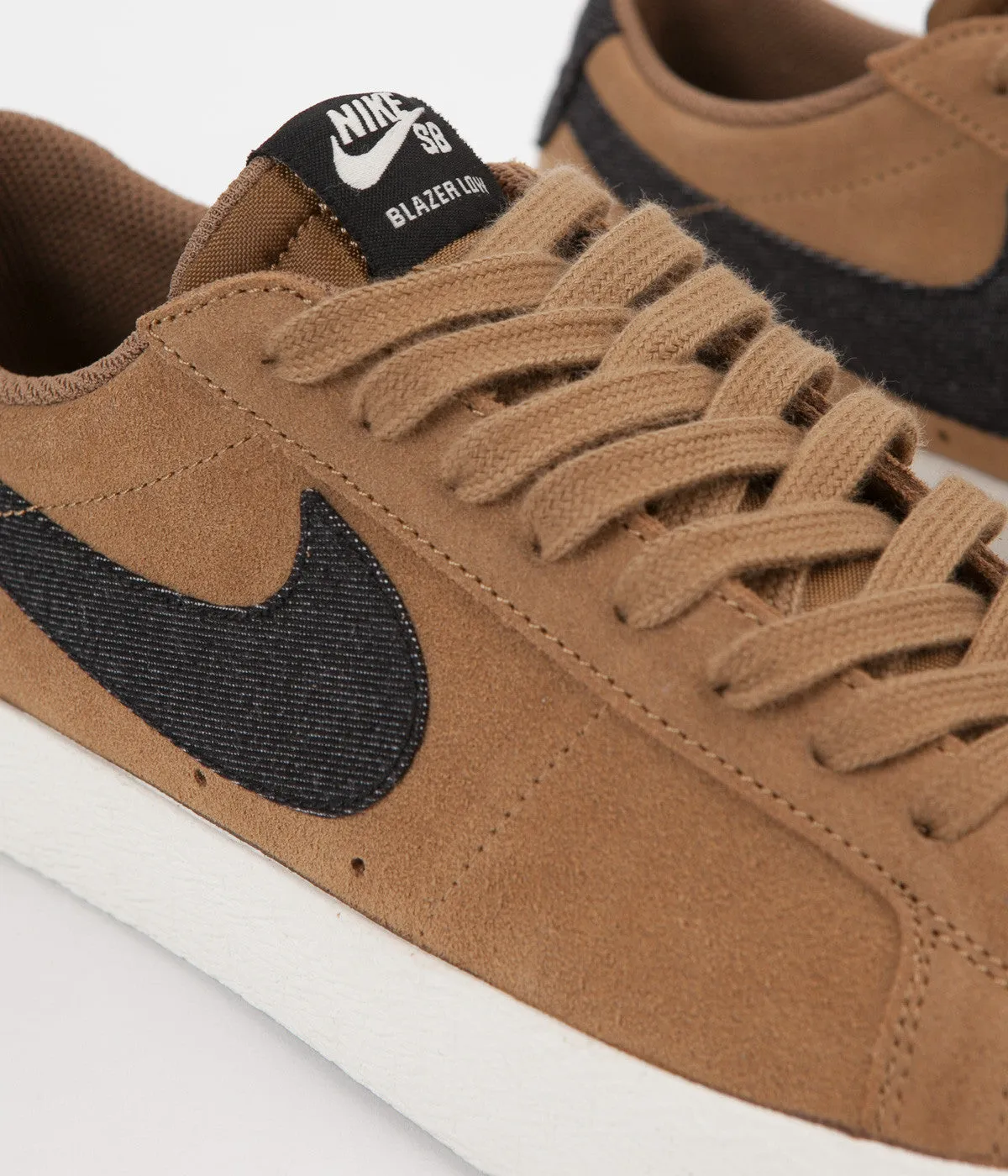 Nike SB Blazer Low Shoes - Golden Beige / Black - Sail - Gum Light Brown