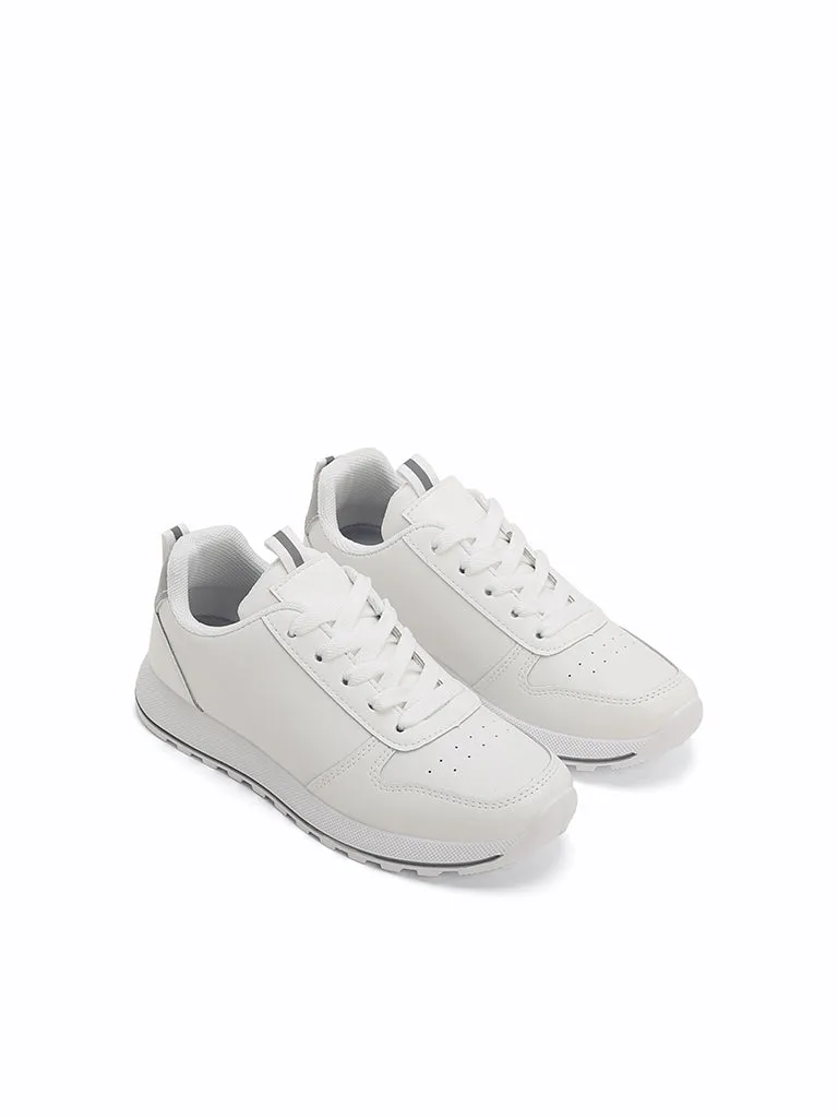 Shubizz Moscow Flat Sneakers (PLEASE GET 1 SIZE BIGGER)