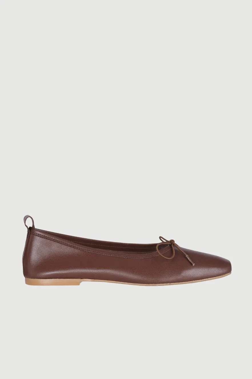 Sienna Ballet Flats in Chocolate Leather