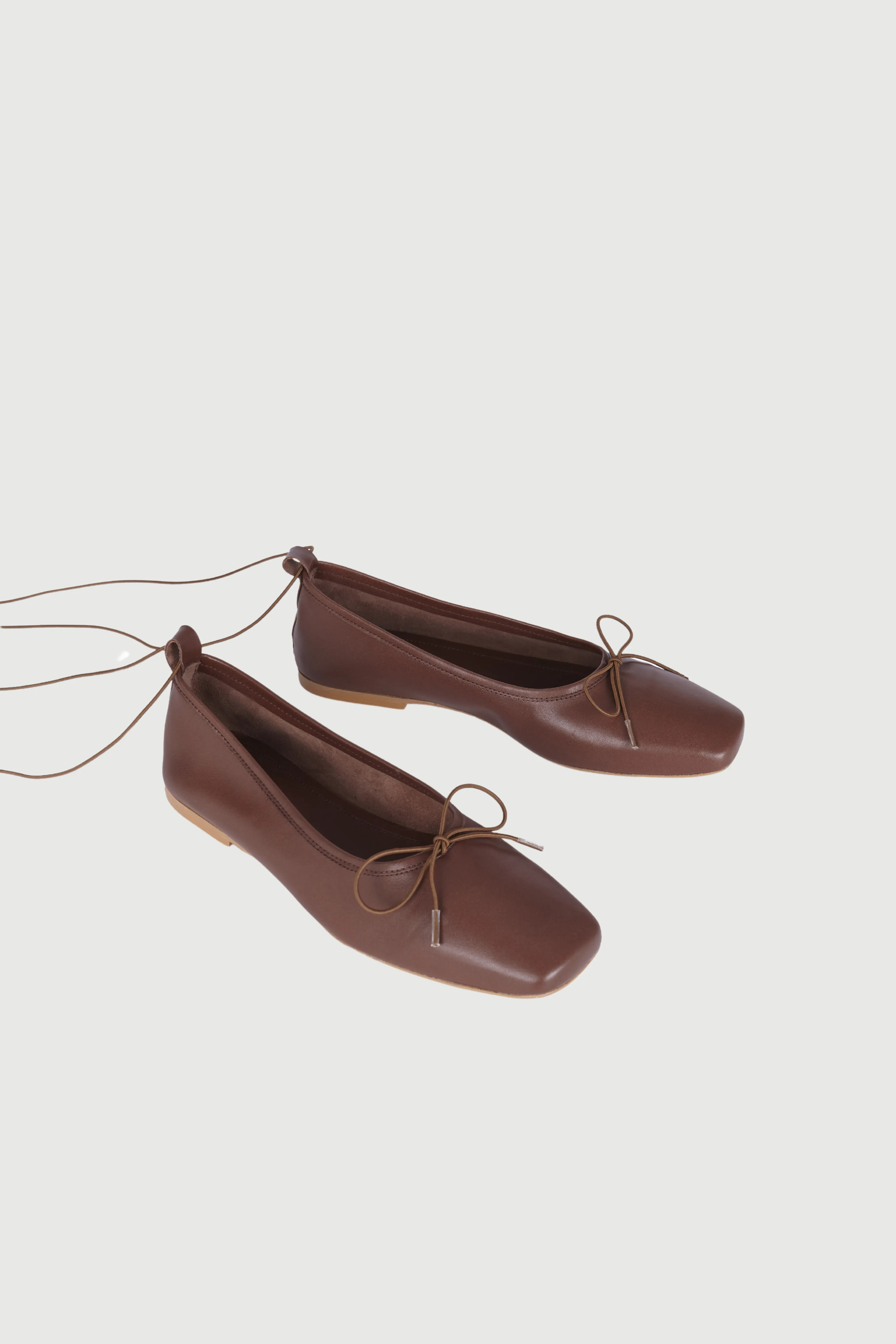 Sienna Ballet Flats in Chocolate Leather